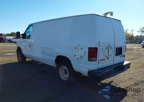 2010 Ford E-150 Commercial/Recreational z USA, uszkodzony, nr VIN 1FTNE1EW9ADA91774